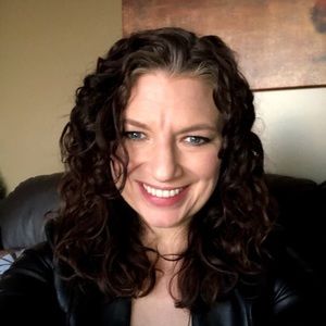 Meet your Posher, Alana